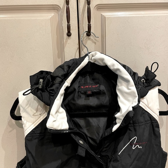 ⬇️ $21.00 ⬇️ Alpinetek large black and white vest - Picture 2 of 10